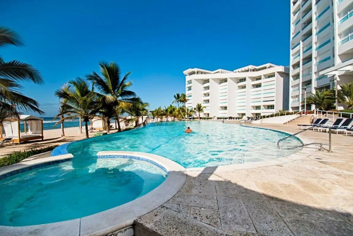 Beach Apartment - Marbella, Juan Dolio!! Getaway Offer!!